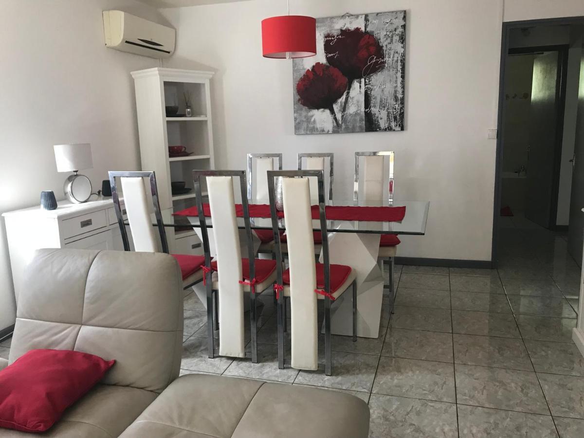 Sainte-Clotilde Les Bungalows Du Mont-Auban מראה חיצוני תמונה