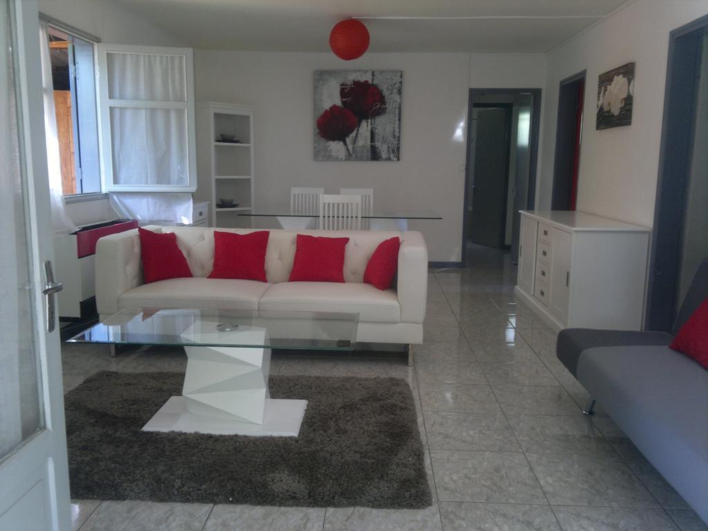 Sainte-Clotilde Les Bungalows Du Mont-Auban מראה חיצוני תמונה