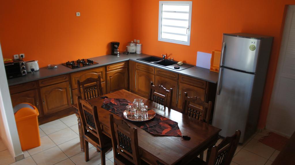 Sainte-Clotilde Les Bungalows Du Mont-Auban חדר תמונה