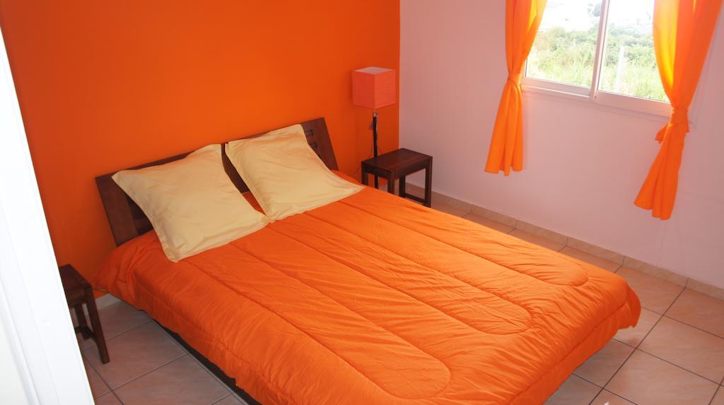 Sainte-Clotilde Les Bungalows Du Mont-Auban חדר תמונה