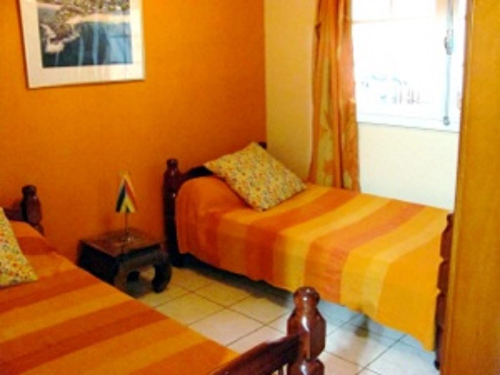 Sainte-Clotilde Les Bungalows Du Mont-Auban מראה חיצוני תמונה