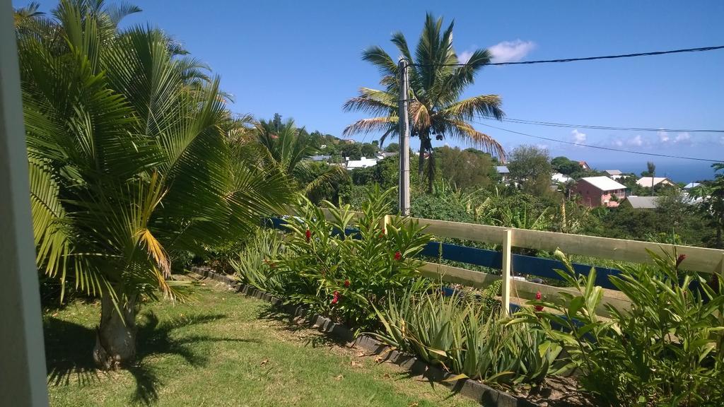 Sainte-Clotilde Les Bungalows Du Mont-Auban מראה חיצוני תמונה