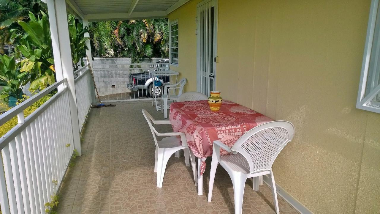 Sainte-Clotilde Les Bungalows Du Mont-Auban מראה חיצוני תמונה