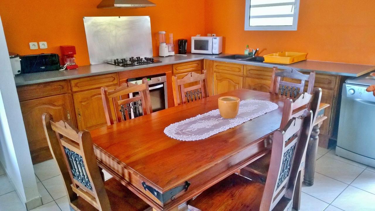 Sainte-Clotilde Les Bungalows Du Mont-Auban מראה חיצוני תמונה