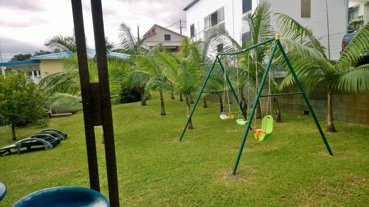 Sainte-Clotilde Les Bungalows Du Mont-Auban מראה חיצוני תמונה